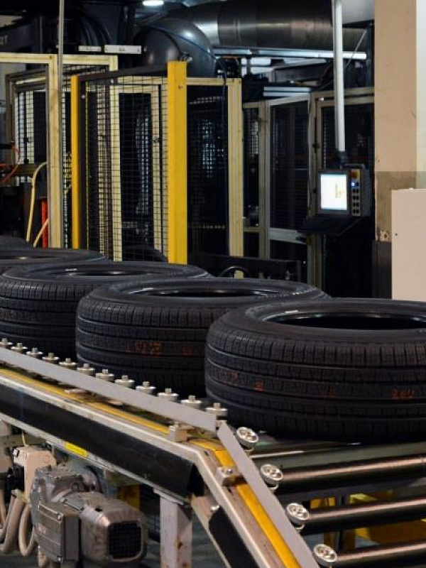 Pirelli открывает свои заводы в Великобритании и США